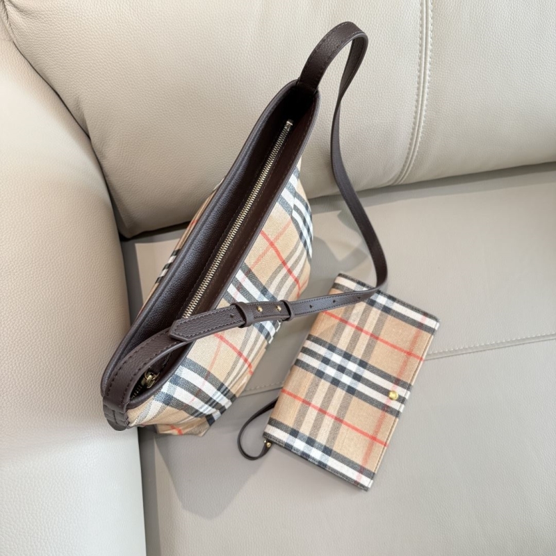Bv*b*rry hobo bags